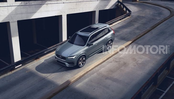 Volvo XC90: il SUV svedese è tutto nuovo - Foto 3 di 30