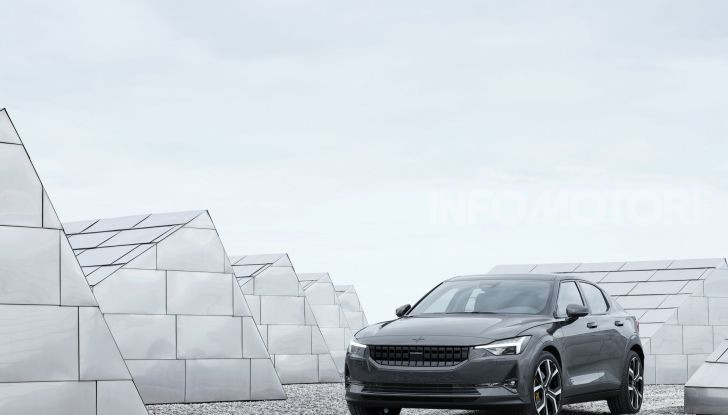 Polestar 2: caratteristiche, autonomia e prezzi del crossover elettrico - Foto 30 di 31