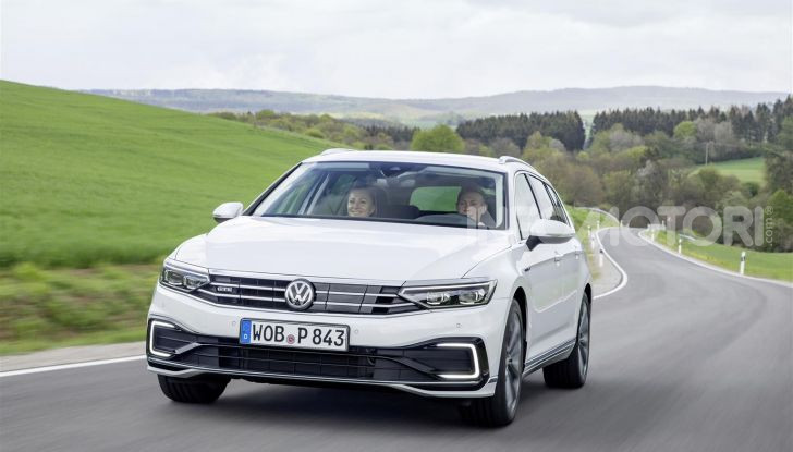 Volkswagen Passat 2019, nuovo design e motori - Foto 41 di 41