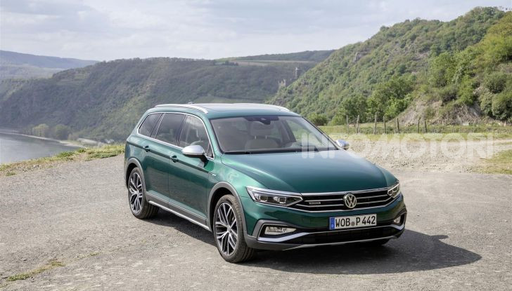 Volkswagen Passat 2019, nuovo design e motori - Foto 39 di 41