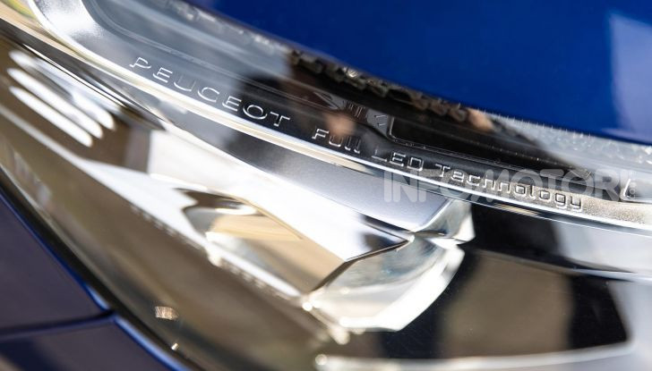 In viaggio verso Ginevra e nel futuro elettrificato con Peugeot - Foto 13 di 49