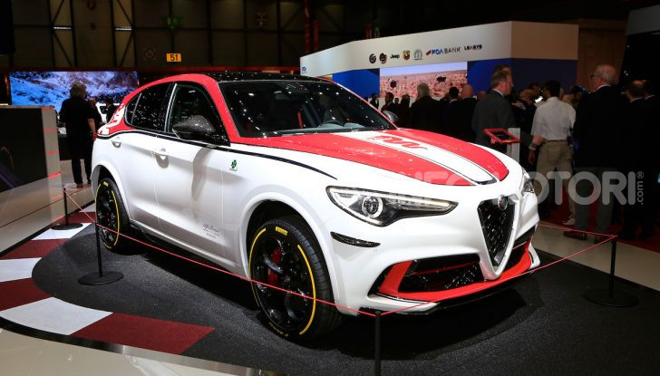 Alfa Romeo Giulia Quadrifoglio e Stelvio Quadrifoglio: nuove serie speciali “Alfa Romeo Racing” - Foto 1 di 18