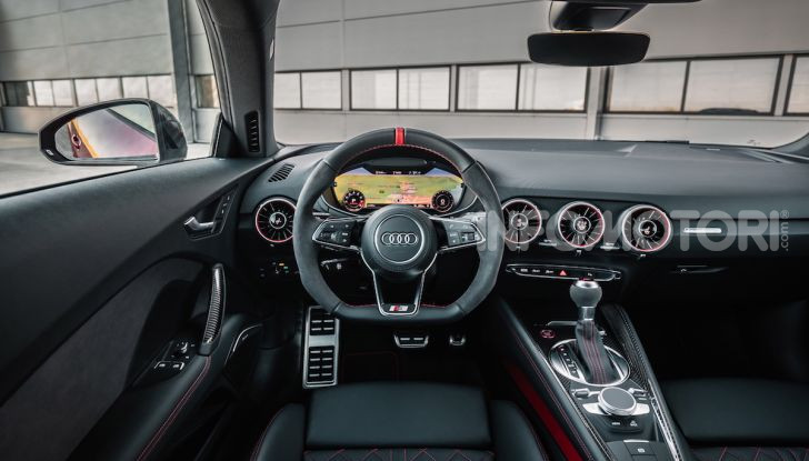 Nuova Audi TTS: ancora più sportiva - Foto 13 di 30