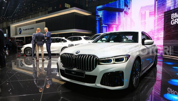 Nuova BMW Serie 7 2019: un restyling imperioso per l’ammiraglia tedesca - Foto 5 di 43