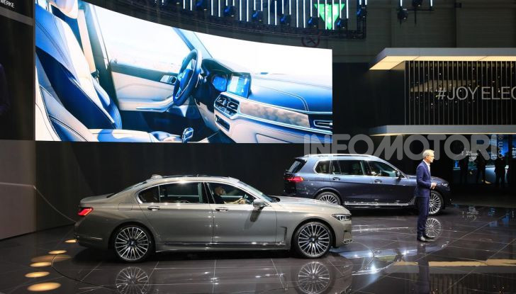 Nuova BMW Serie 7 2019: un restyling imperioso per l’ammiraglia tedesca - Foto 34 di 43