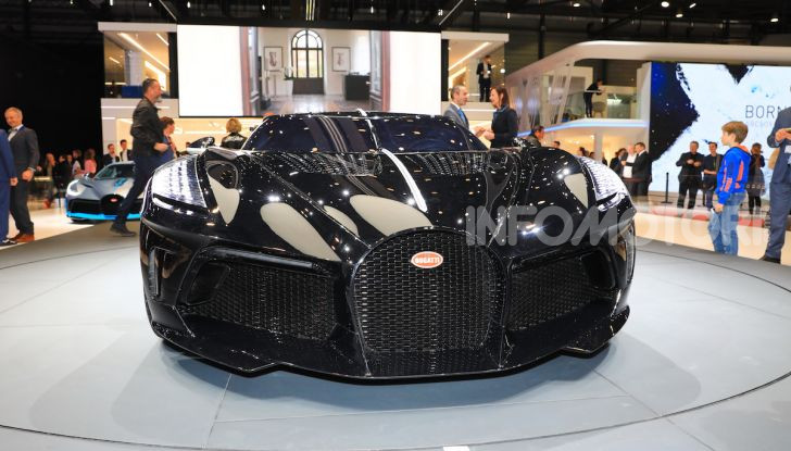 Bugatti La Voiture Noire: supercar da 11 milioni di euro - Foto 17 di 32