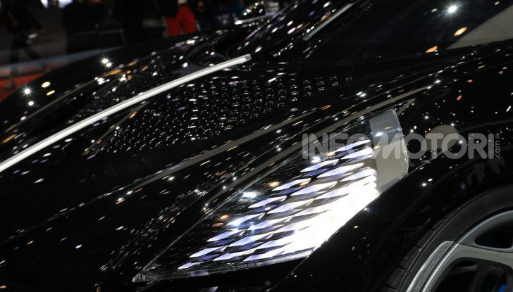Bugatti La Voiture Noire: supercar da 11 milioni di euro - Foto 23 di 32