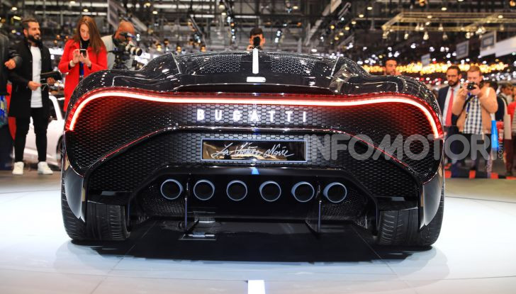 Bugatti La Voiture Noire: supercar da 11 milioni di euro - Foto 13 di 32