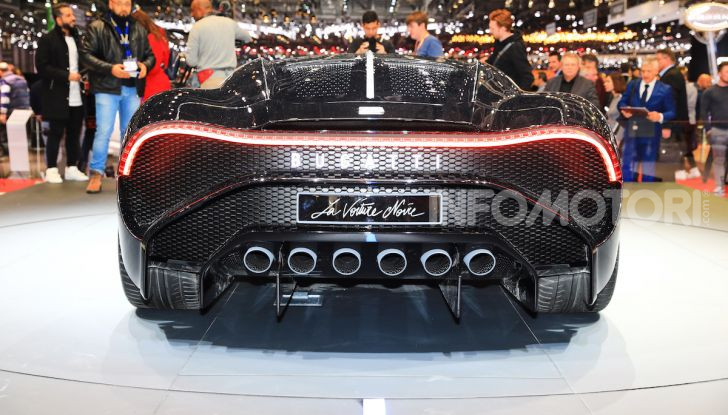 Bugatti La Voiture Noire: supercar da 11 milioni di euro - Foto 11 di 32