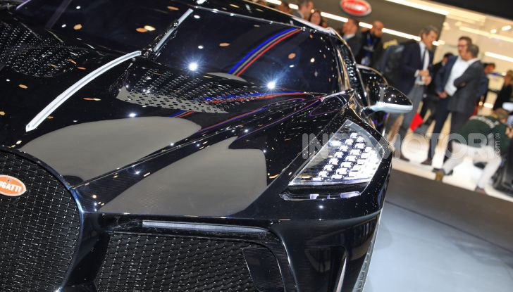 Bugatti La Voiture Noire: supercar da 11 milioni di euro - Foto 20 di 32