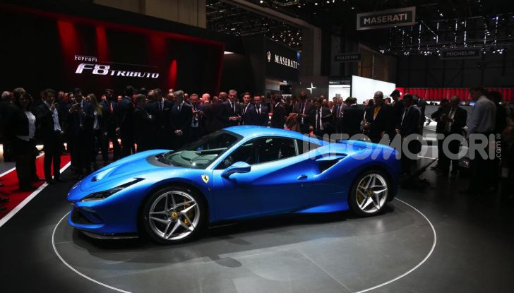 Ferrari F8 Tributo, berlinetta a motore centrale-posteriore - Foto 15 di 20