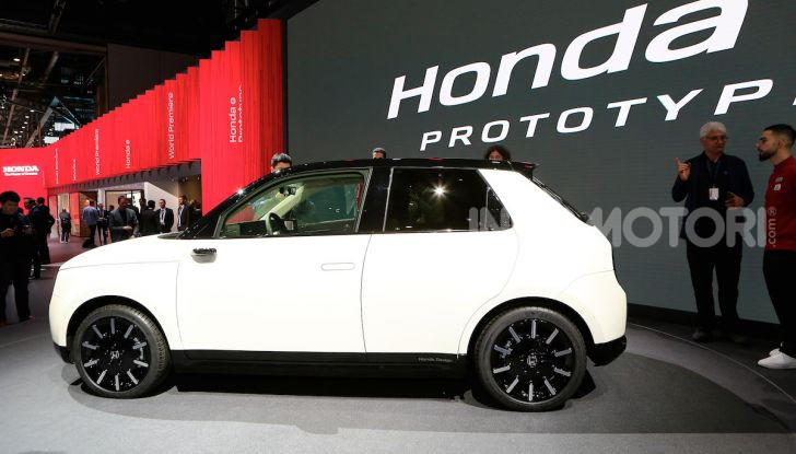 Honda e-Prototype: la nuova auto elettrica giapponese - Foto 12 di 13