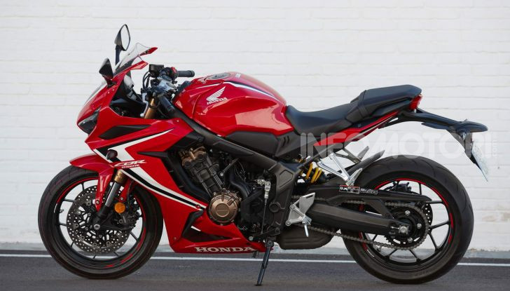 Prova su strada Honda CB650R e CBR650R 2019, caratteristiche, prezzi ed opinioni - Foto 43 di 78