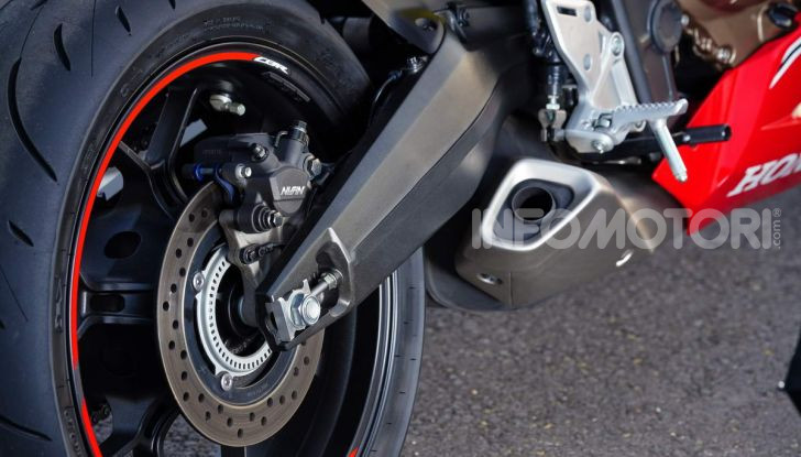 Prova su strada Honda CB650R e CBR650R 2019, caratteristiche, prezzi ed opinioni - Foto 50 di 78