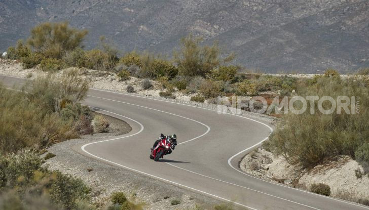 Prova su strada Honda CB650R e CBR650R 2019, caratteristiche, prezzi ed opinioni - Foto 69 di 78