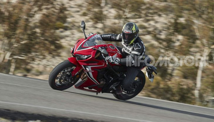 Prova su strada Honda CB650R e CBR650R 2019, caratteristiche, prezzi ed opinioni - Foto 76 di 78