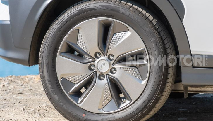 Hyundai Kona Electric: il suo valore residuo cresce del 6,4% - Foto 18 di 46