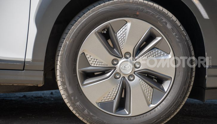 Hyundai Kona Electric: il suo valore residuo cresce del 6,4% - Foto 19 di 46