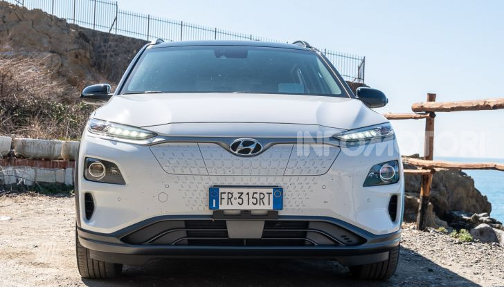 Hyundai Kona Electric: il suo valore residuo cresce del 6,4% - Foto 22 di 46