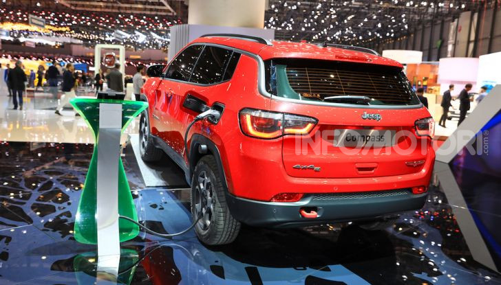 Jeep Compass e Renegade 4Xe: al via le ordinazioni - Foto 11 di 28