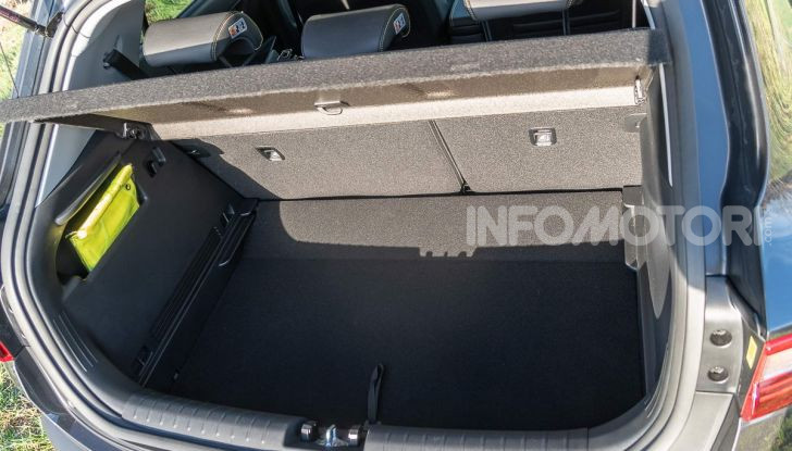 Prova Kia Stonic 1.6 CRDI da 110 CV: il Crossover per tutti! - Foto 18 di 34