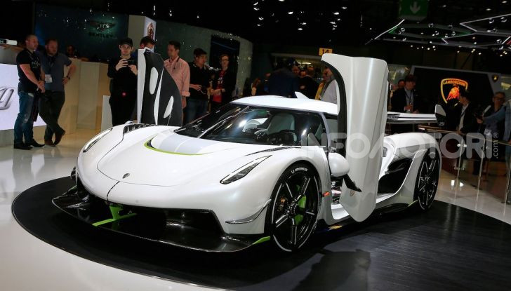 Koenigsegg Jesko, supercar a etanolo da 1.600 CV - Foto 3 di 17