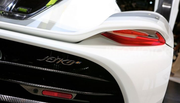 Koenigsegg Jesko, supercar a etanolo da 1.600 CV - Foto 12 di 17
