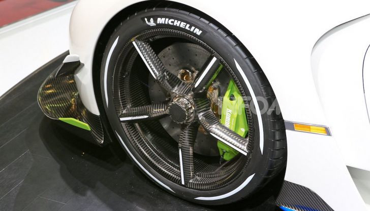 Koenigsegg Jesko, supercar a etanolo da 1.600 CV - Foto 10 di 17