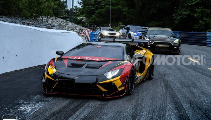 Lamborghini Aventador Liberty Walk, tuning da auto da corsa - Foto 6 di 10