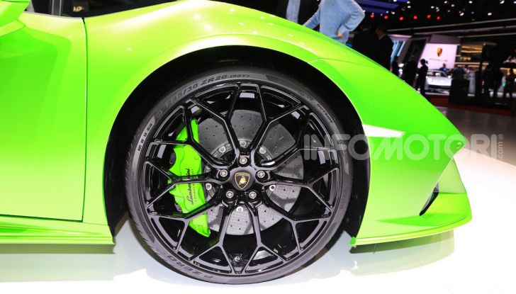 Lamborghini Huracán EVO Spyder - Foto 26 di 32