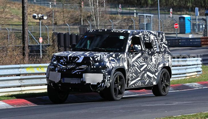 Nuova Land Rover Defender 2020, nuove immagini dei test dinamici - Foto 15 di 18