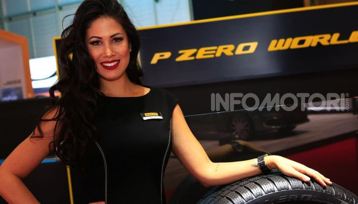 Le ragazze più belle al Salone di Ginevra 2019 - Foto 6 di 27