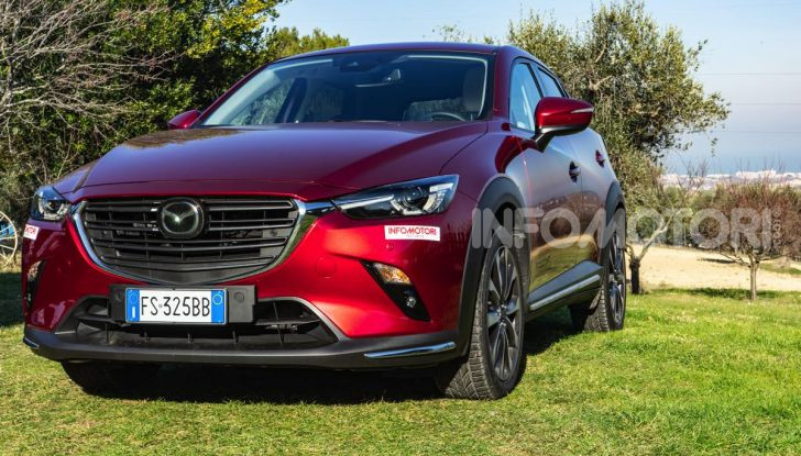 Prova Mazda CX-3 con il benzina da 121CV: tanto divertimento e stile! - Foto 3 di 36