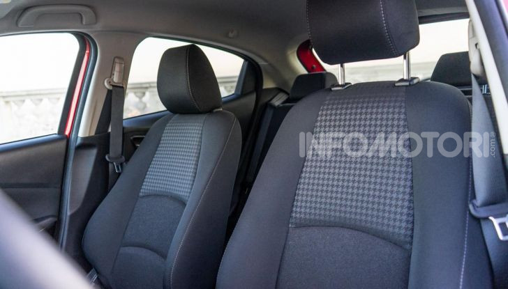 Prova nuova Mazda2: la leggerezza dell’1.5 Skyactiv-G da 90CV a benzina - Foto 16 di 26