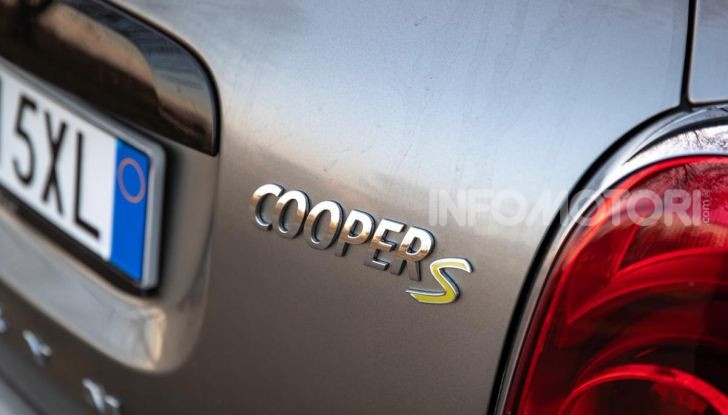 Prova MINI Countryman ibrida plug-in 2019: 224CV per risparmiare - Foto 32 di 57