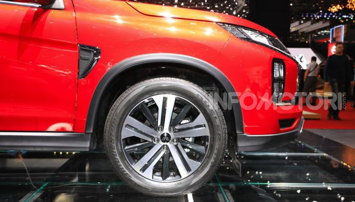 Nuovo Mitsubishi ASX 2020: restyling nipponico per il SUV compatto - Foto 10 di 20