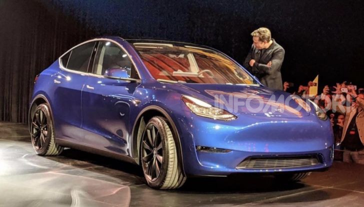 Tesla Model Y ordinabile in Italia da 57.980 euro - Foto 2 di 33