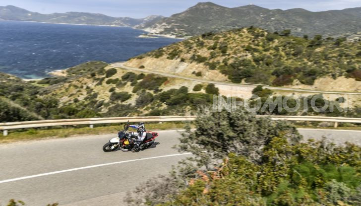 Moto Guzzi V85TT: tutte le novità della versione 2021 - Foto 1 di 116