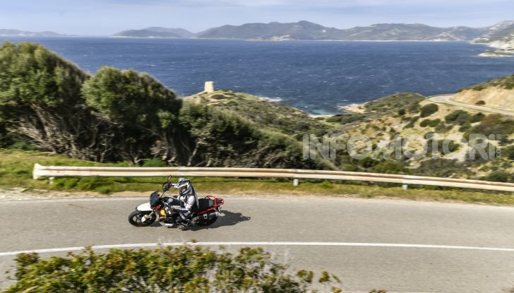 Moto Guzzi V85TT: tutte le novità della versione 2021 - Foto 6 di 116