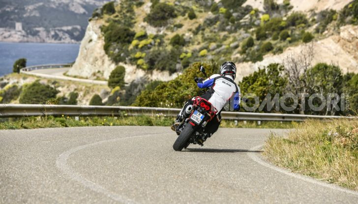 Moto Guzzi V85TT: tutte le novità della versione 2021 - Foto 24 di 116