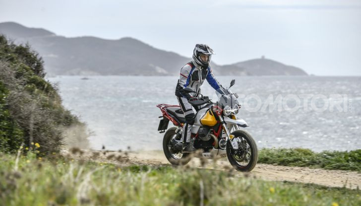 Moto Guzzi V85TT: tutte le novità della versione 2021 - Foto 39 di 116