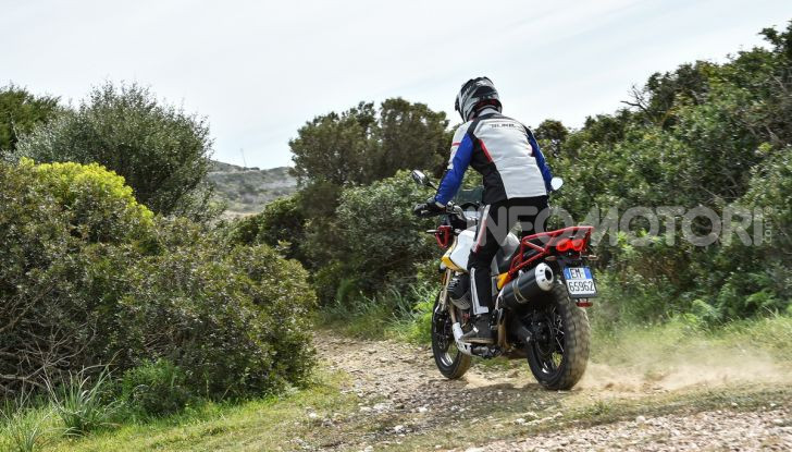Moto Guzzi V85TT: tutte le novità della versione 2021 - Foto 68 di 116