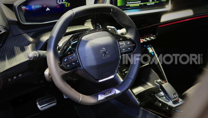 Peugeot e-208 elettrica: dati, caratteristiche e prestazioni - Foto 16 di 20