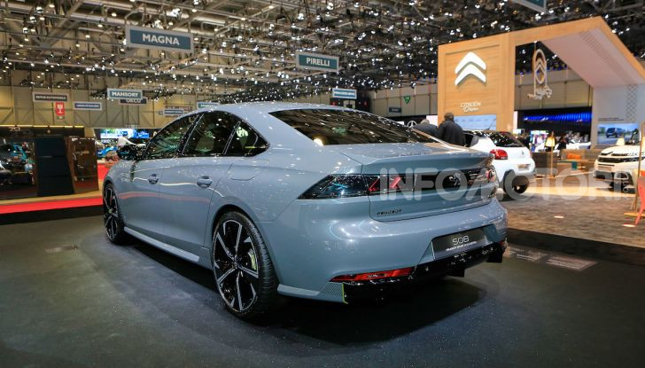 In viaggio verso Ginevra e nel futuro elettrificato con Peugeot - Foto 32 di 49