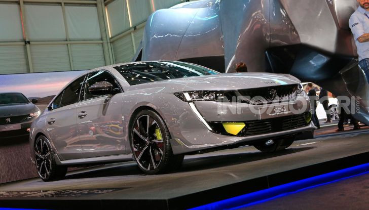 In viaggio verso Ginevra e nel futuro elettrificato con Peugeot - Foto 1 di 49