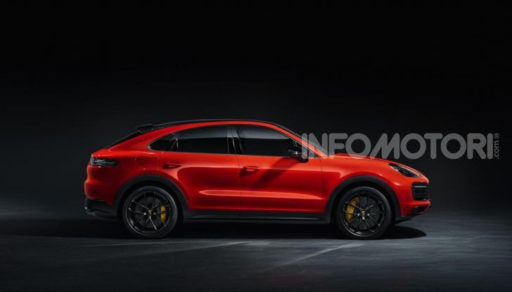 Porsche Cayenne Coupé Turbo 2019: più sportività per il SUV Premium - Foto 4 di 9