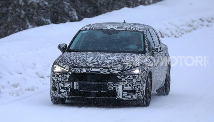 Nuova Seat Leon 2020, linee riviste e tecnologia ibrida - Foto 23 di 31