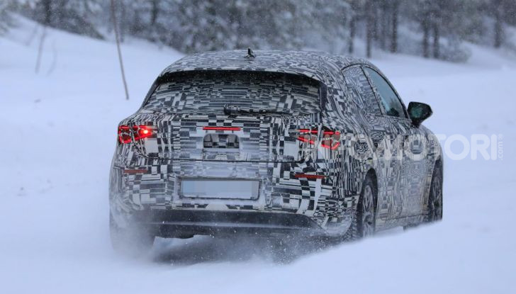 Nuova Seat Leon 2020, linee riviste e tecnologia ibrida - Foto 12 di 31