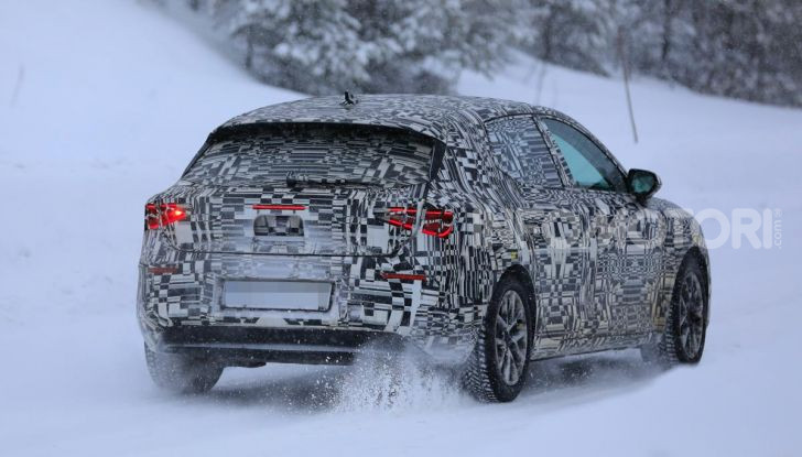 Nuova Seat Leon 2020, linee riviste e tecnologia ibrida - Foto 13 di 31