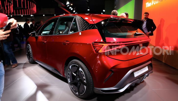 Seat el-Born: l’auto elettrica a basso costo al Salone di Ginevra 2019 - Foto 13 di 17